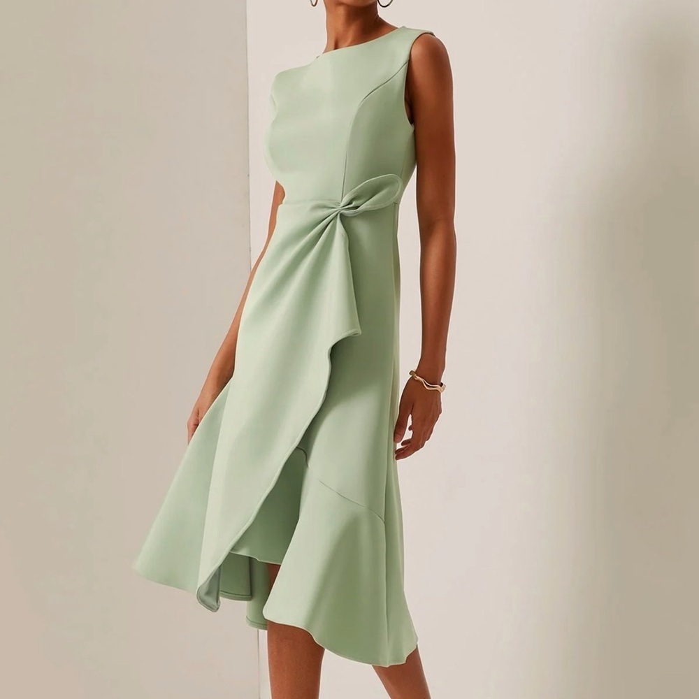 NWT Fehaute Sleeveless Light Green Mindi Length Twist Bow Detail Ruffle Hem